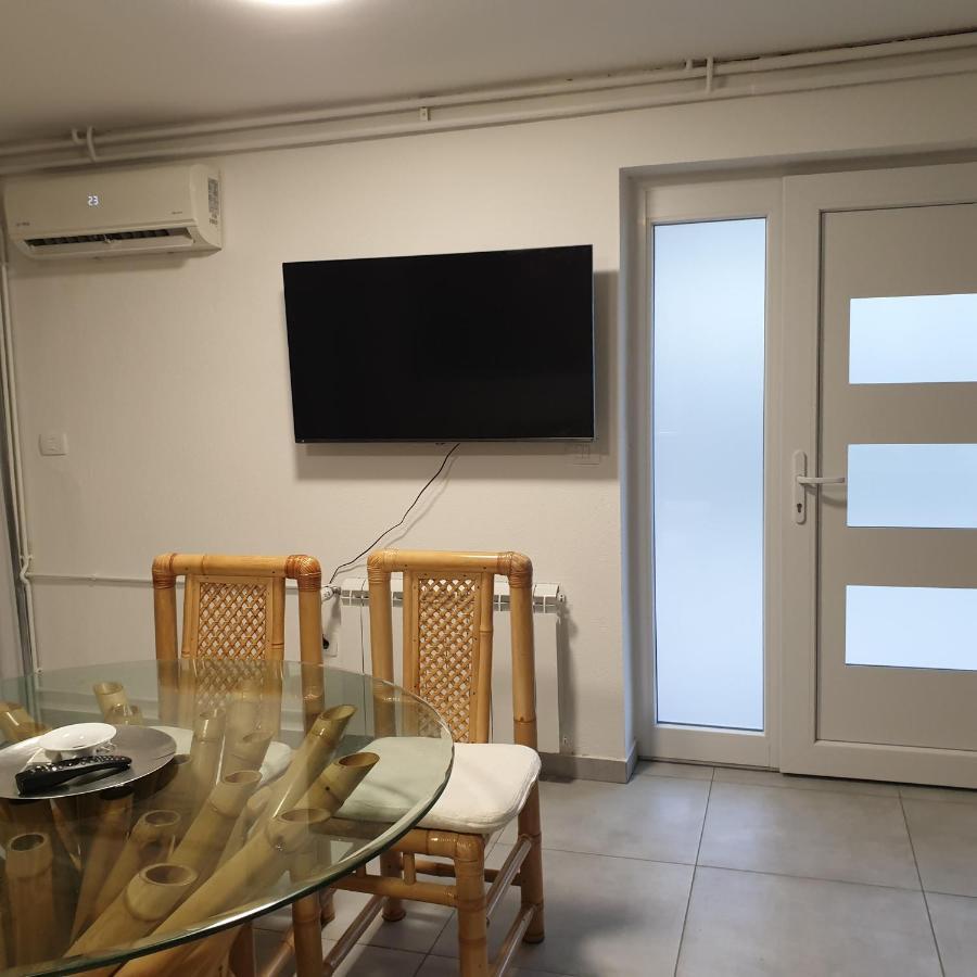Apartma Pata Cezarji Bagian luar foto