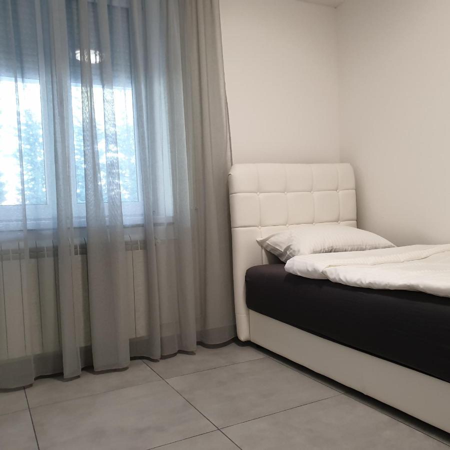 Apartma Pata Cezarji Bagian luar foto